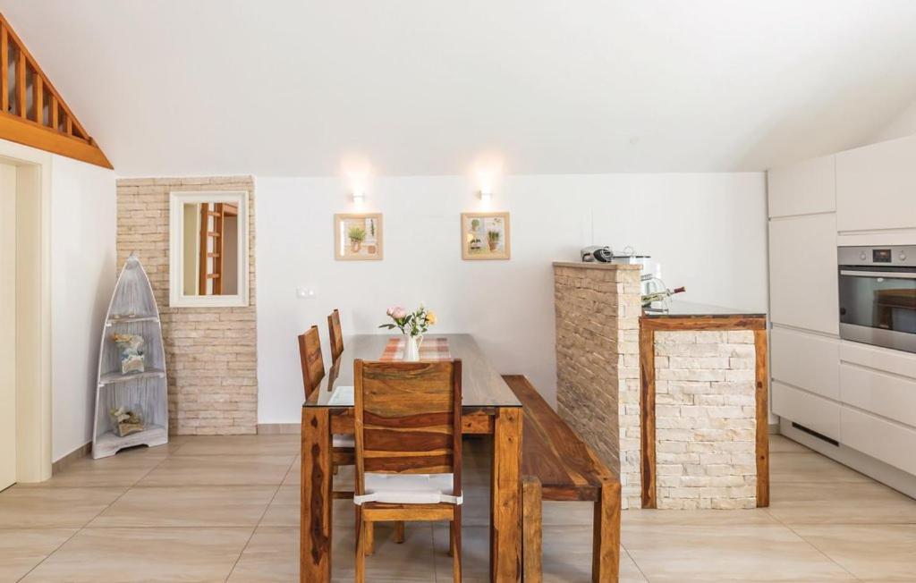 Villa Kristina - Ferienhaus Baska Voda - Topici, Private Outdoor Swimmingpool, Wifi 외부 사진
