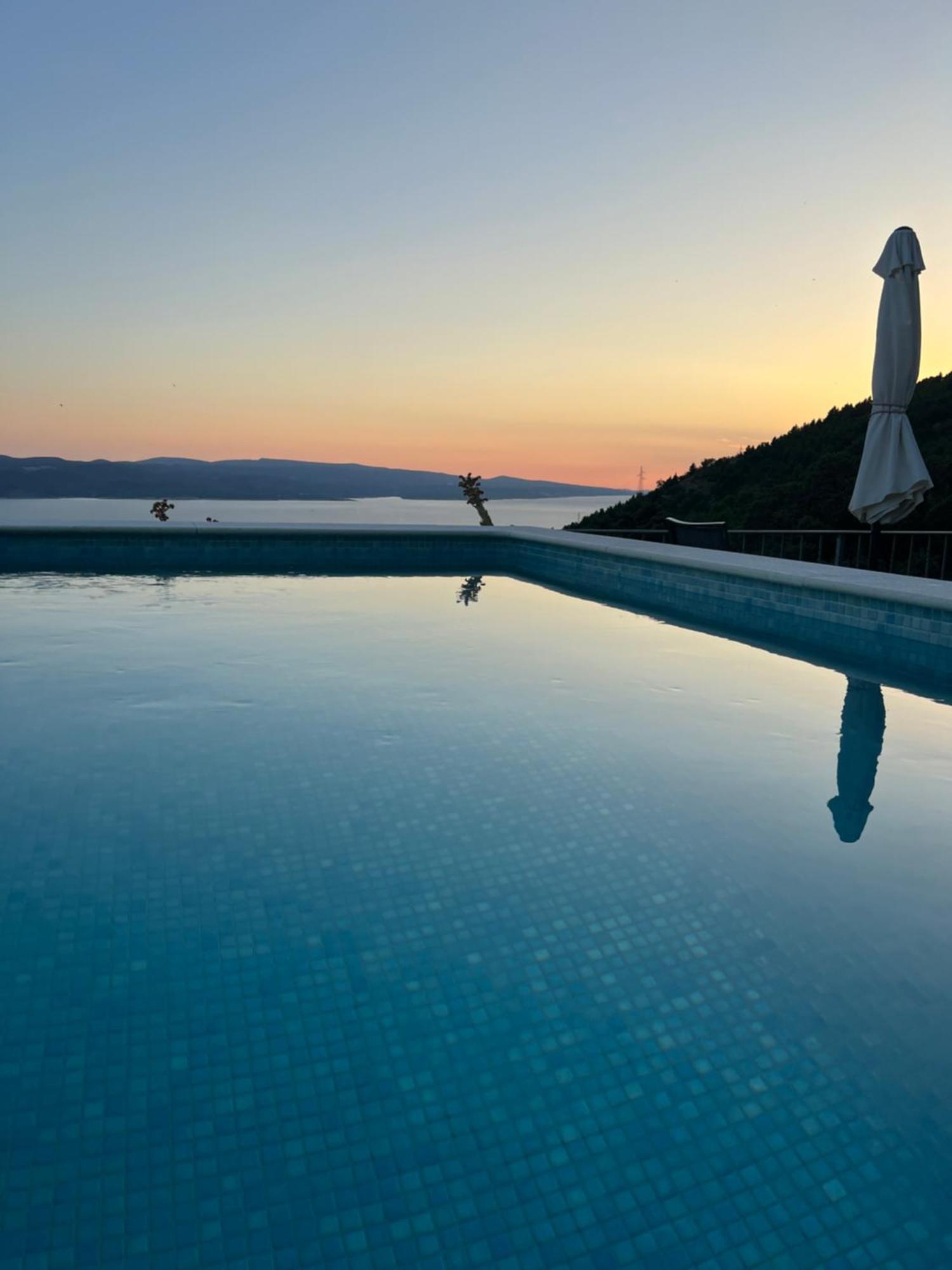 Villa Kristina - Ferienhaus Baska Voda - Topici, Private Outdoor Swimmingpool, Wifi 외부 사진